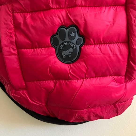 Canada Pooch Summit Stretch Vest - Picture 9 of 11